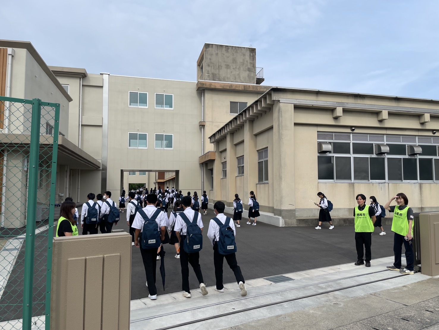 令和7年度 あいさつ運動@