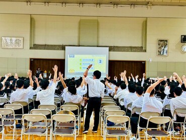 令和7年度 3年生保健集会「薬物乱用防止教室」