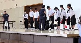 令和7年度 3年生保健集会「薬物乱用防止教室」