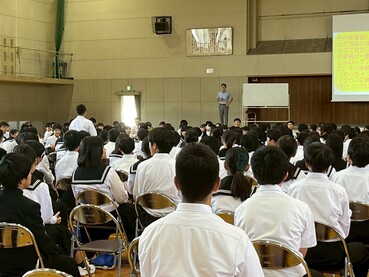 令和7年度 1年生保健集会