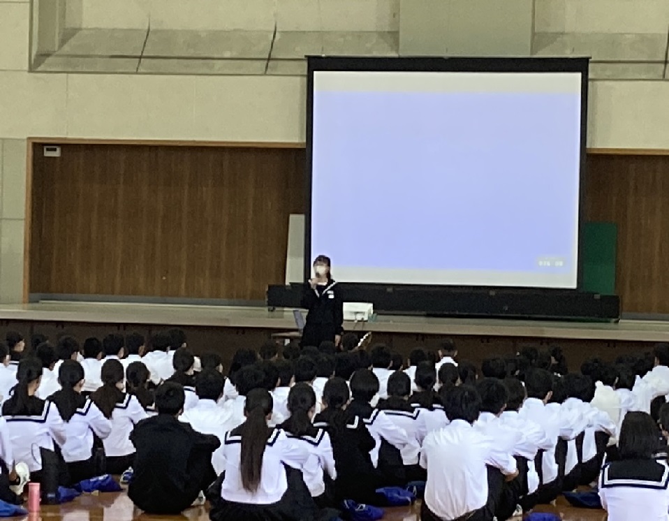 令和5年度 3年生保健集会