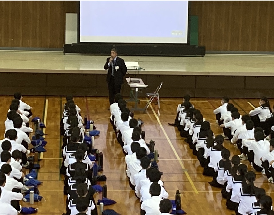 令和5年度 3年生保健集会